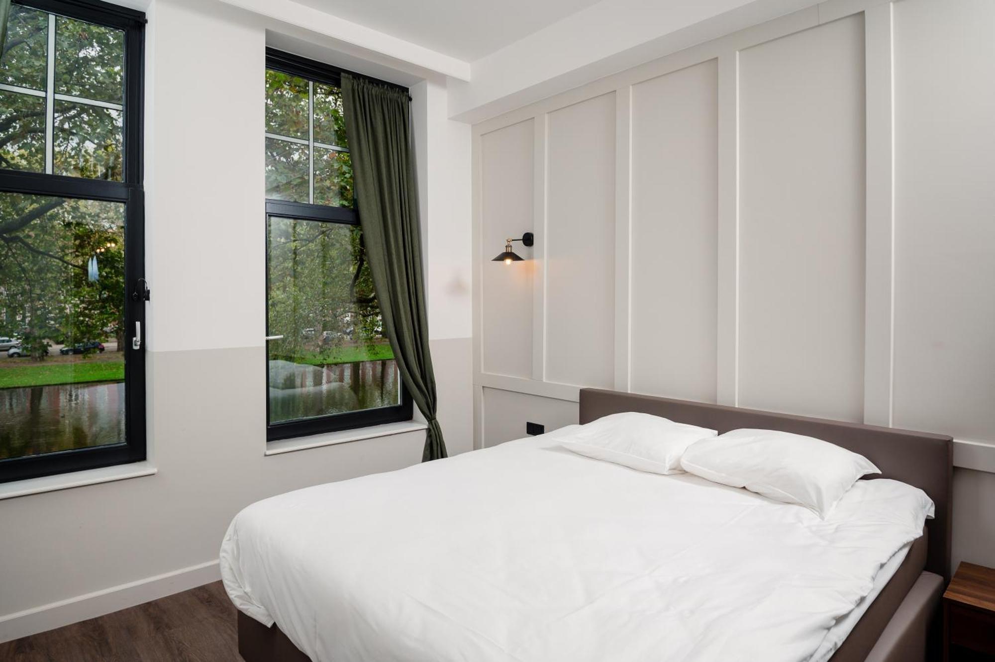 Mr.Lewis Rotterdam Hotel Exterior photo